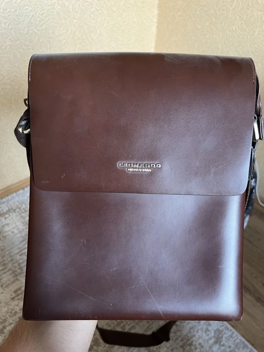 Продам кожаную сумку