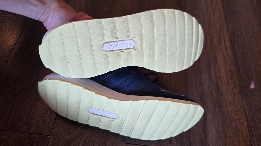 Дамски маратонки Adidas размер 38, многоцветнни