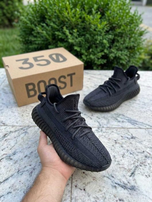 Adidas Yeezy Boost 350 v2 Negru
