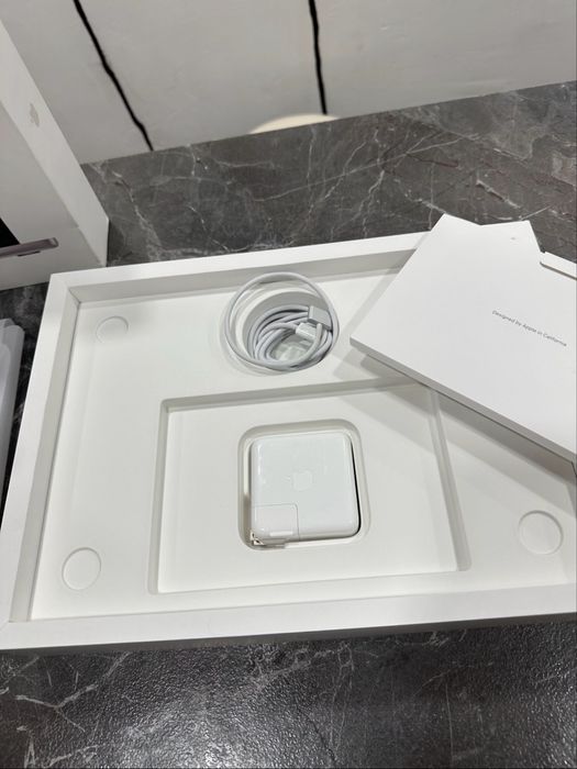 Mackbook pro 14д M3  18/512 гб