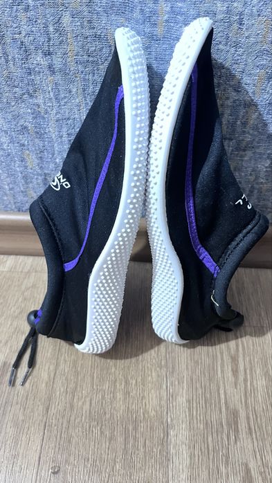 Коралки обувь для плаванья