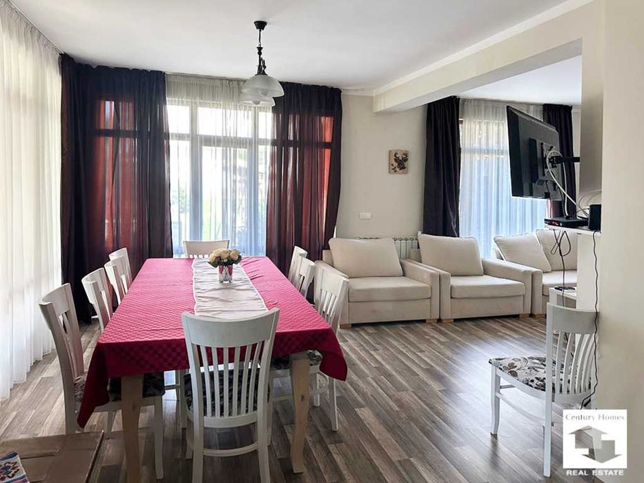 125180 Ваканционен комплекс с 4 къщи, басейн и BBQ зони в с. Бадевци