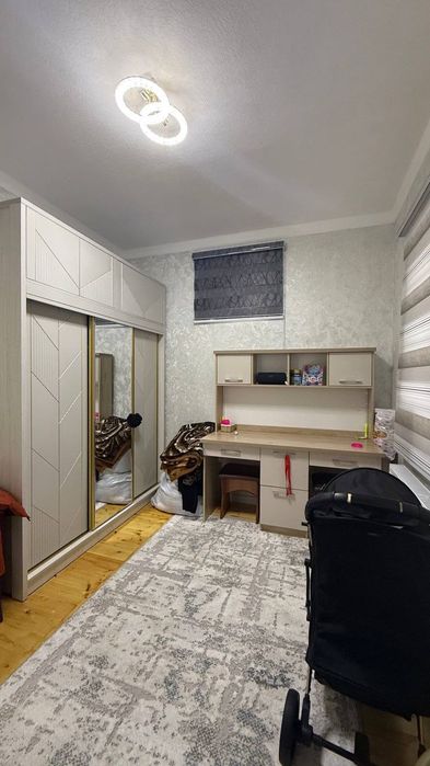 2.5 sotihli xovli uy sotiladi