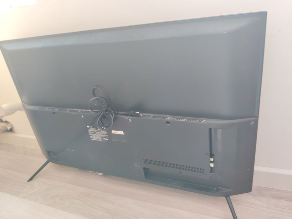 Продам телевизор Haier LE43K6500U