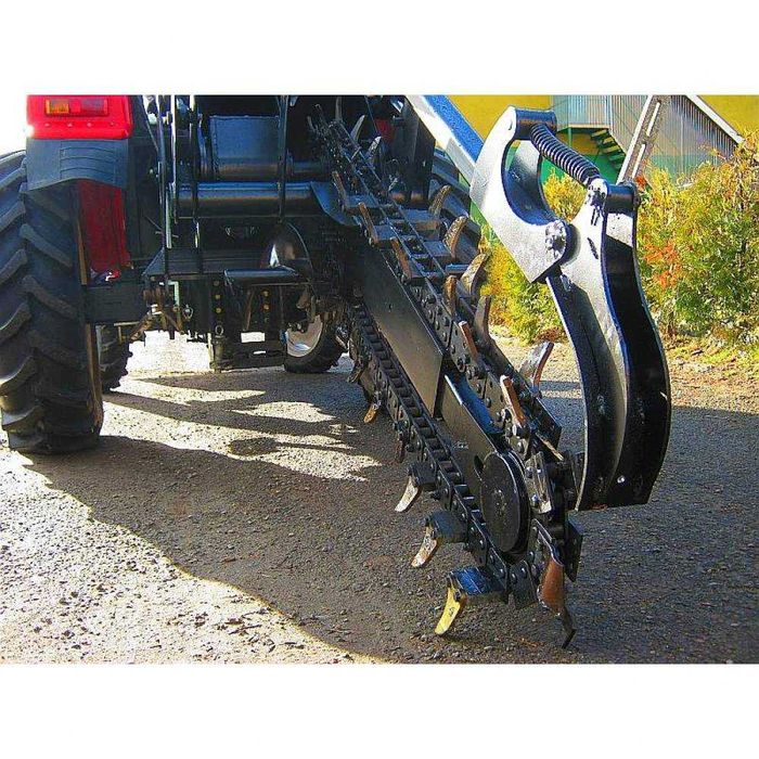 Trencher pentru tractor, dispozitiv de sapat santuri pentru tractor, trencher pt. PTO tractor