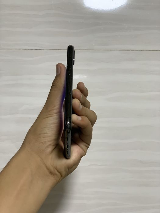 IPhone xs 64Gb sotiladi