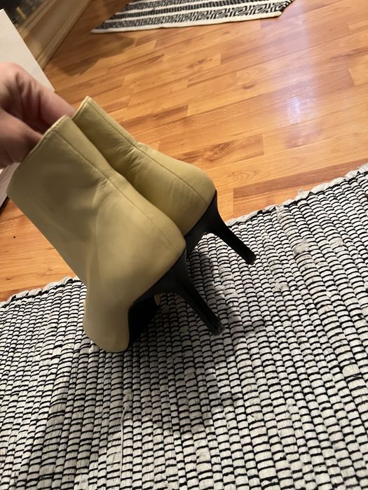 Vand pantofi/ghete stiletto ZARA piele naturala marimea 40
