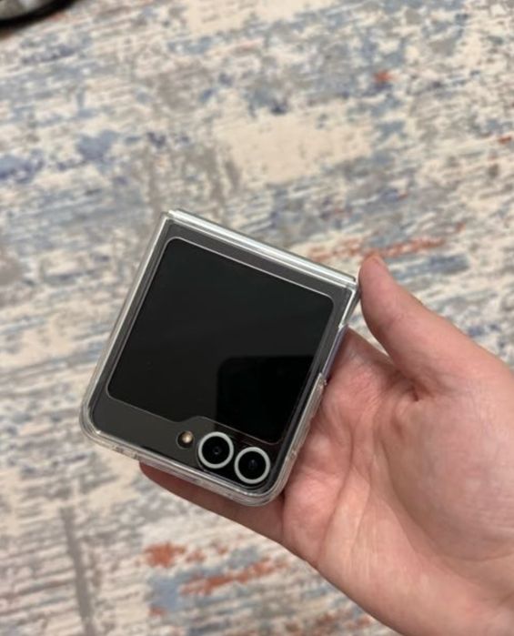 Samsung Galaxy flip 6