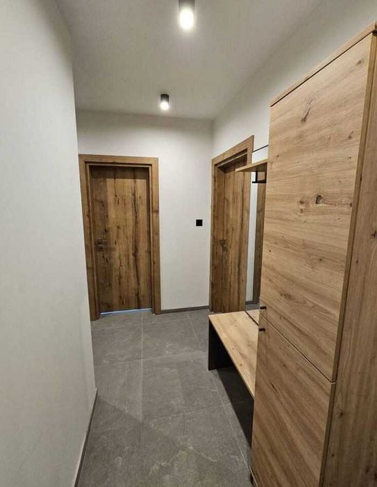 Дава се под наем Тристаен апартамент в Бургас, Меден рудник - зона А - 80 кв.м за 612 € - Снимка #4