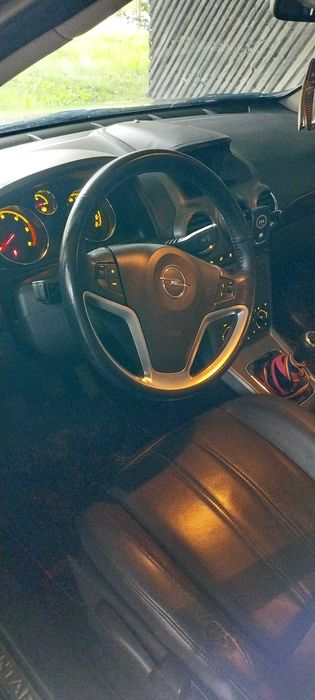 Vând Opel Antara