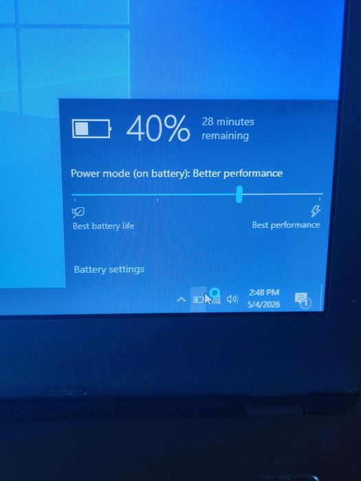 Laptop Fujitsu Siemens A555- i3-5005u/8gb RAM/ 320gb/ Baterie 2h