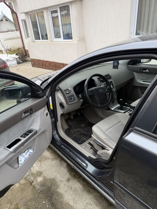 De vanzare Vovo S 40