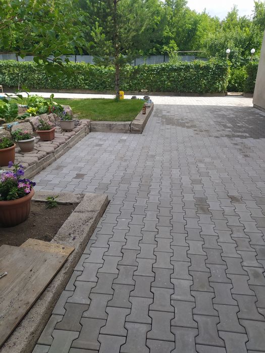 Облагораживание: Укладка брусчатки