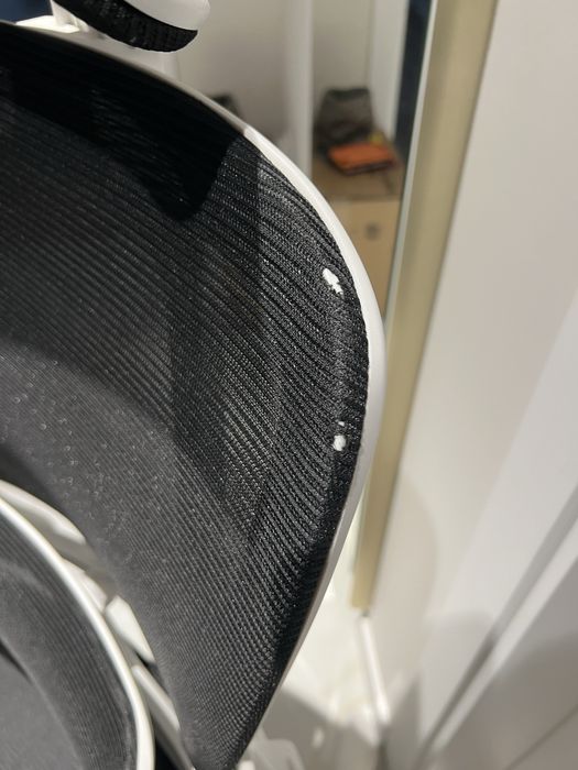 Стол офис нов, бял