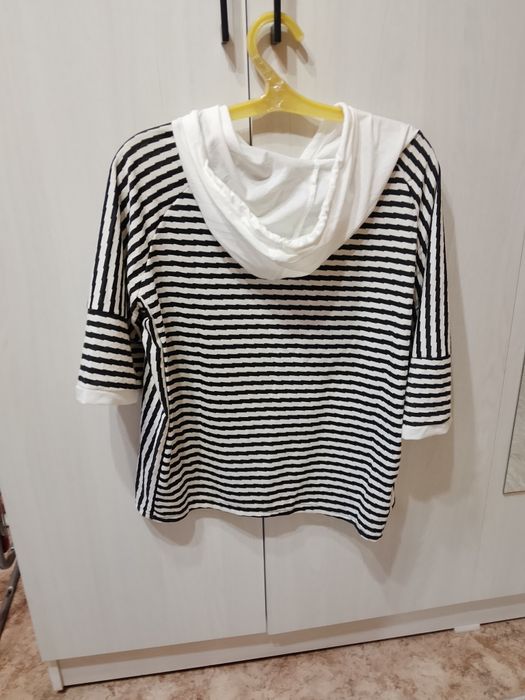 Продам новую футболку