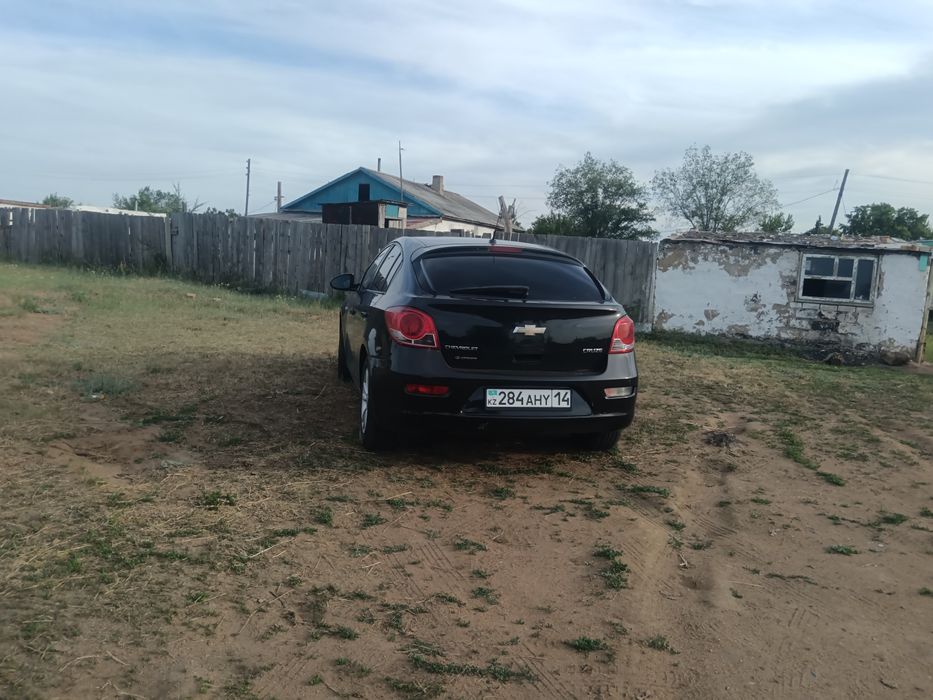 Chevrolet Cruz 2012 г
