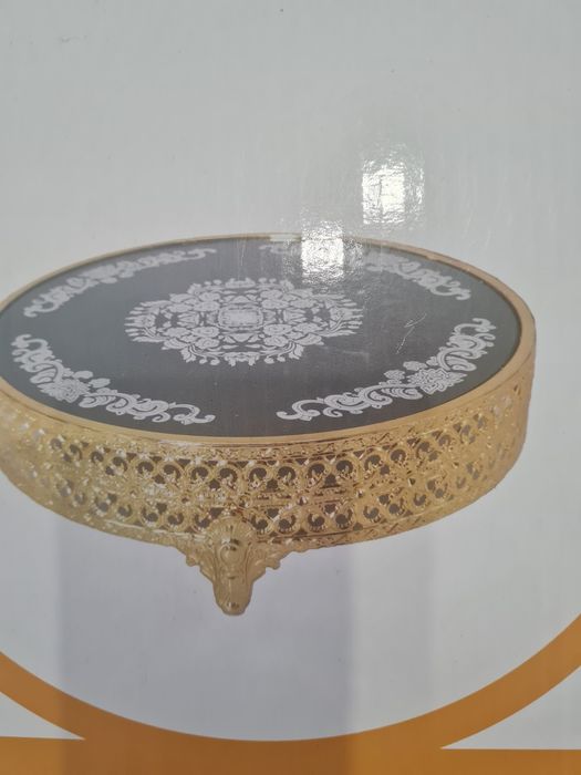 Продаю тортовницы