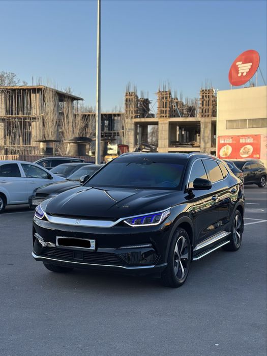 BYD Song Plus Flagship 2022 Elektromobil srochna sotiladi