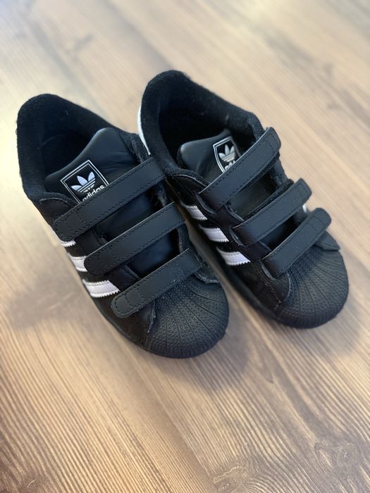 Кроссовки  adidas