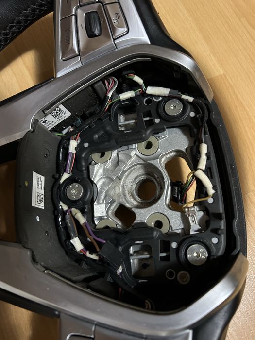 Volan bmw G30 G31 G32 G11 G12  g01 g02 vibratii traffic jam incalzire