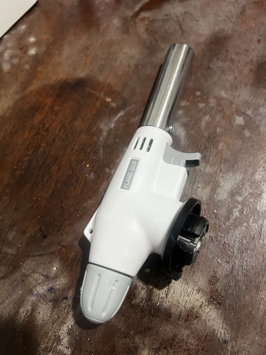 автоматическая газовая горелка-насадка Flame Gun 920 с пьезоподжигом.
