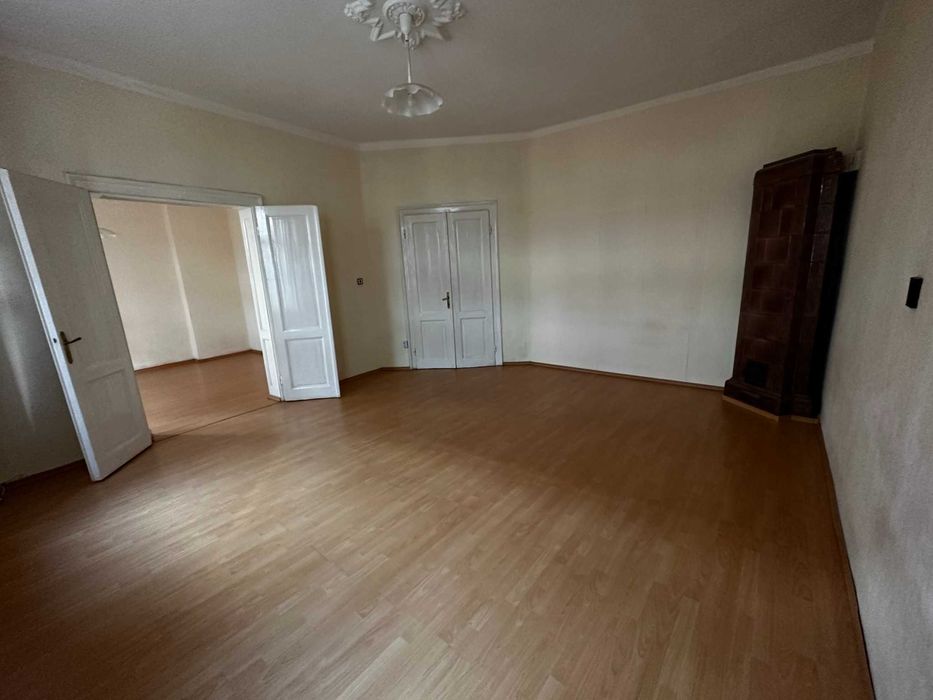 Продава се Тристаен апартамент в София, Център - 123 кв.м за 1627 €/кв.м - Снимка #3