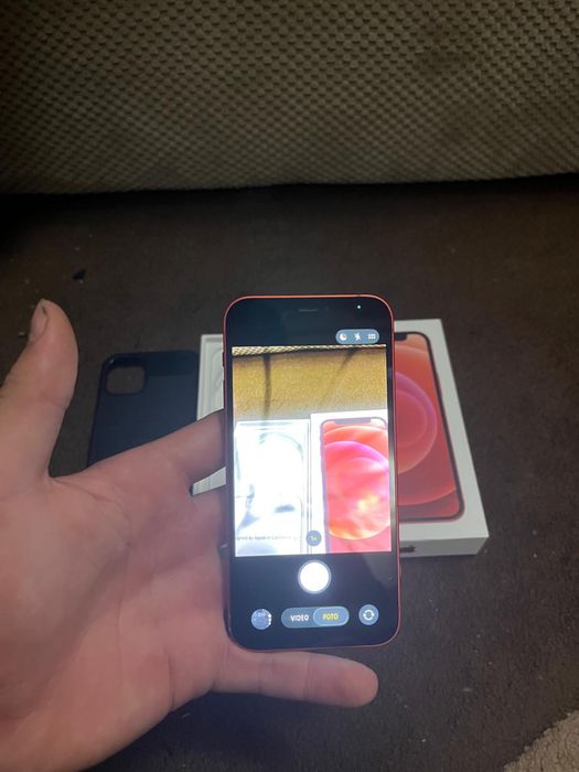 IPhone 12 mini red