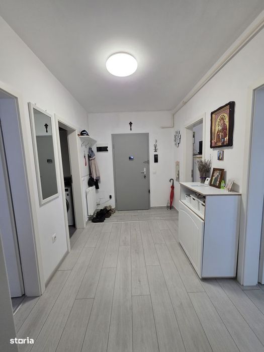 Apartament 2,5 camere 77 mp ,Parcare ,boxa Avantgarden 3 Brasov