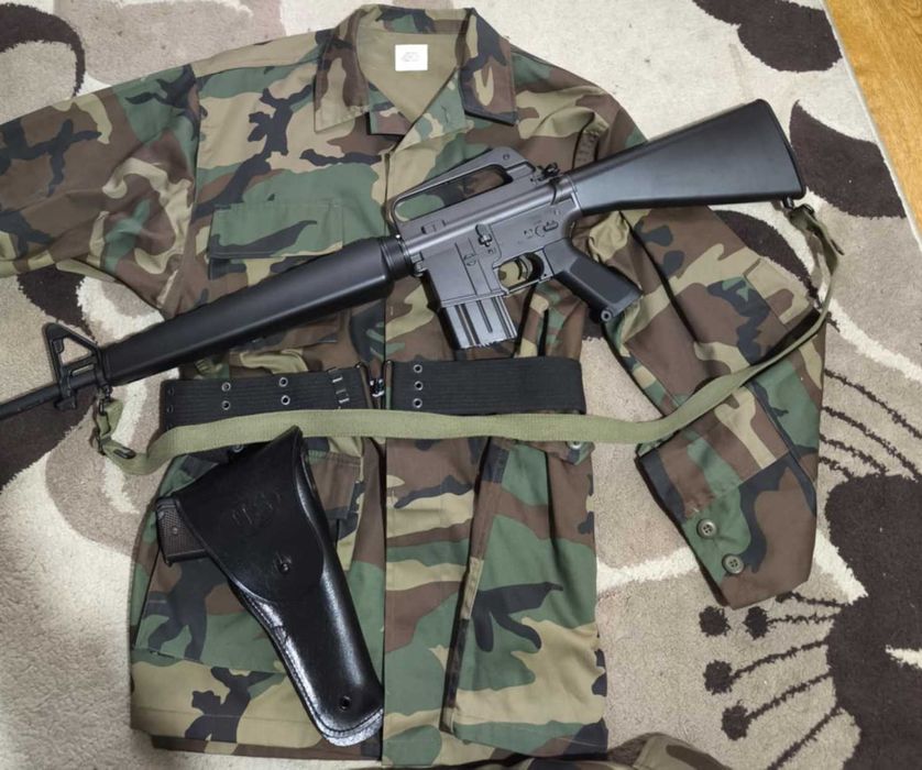 Uniforma camuflaj Woodland jacheta+pantaloni pentru airsoft sau vanat