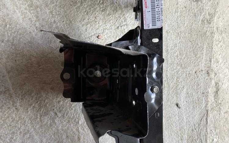 Левый Подставка Радиатора Для LEXUS/TOYOTA!