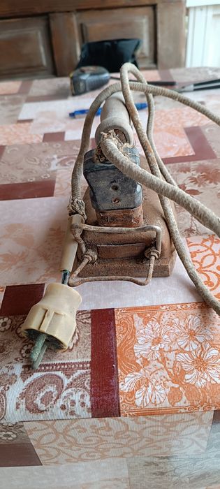 Fier de calcat vintage