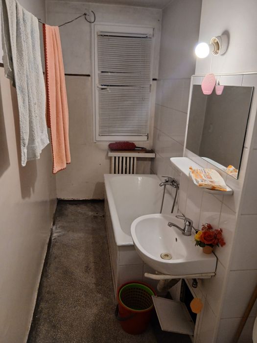 Inchiriez garsoniera Berceni