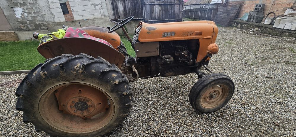 Tractor Fiat411R