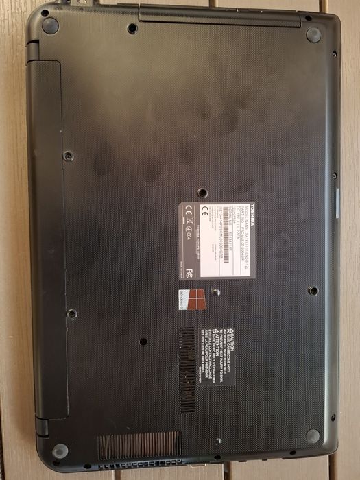 Vând laptop Toshiba Intel Pentium