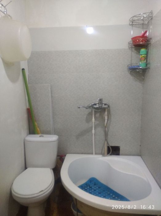 1 xonali kvartira sotiladi