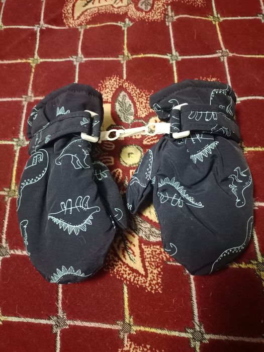 Новые варежки на 4 года