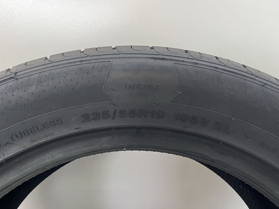 Летни гуми 235/55/19 Rockblade