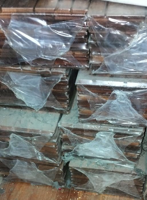 Паркет натуральное дерево  крашеное