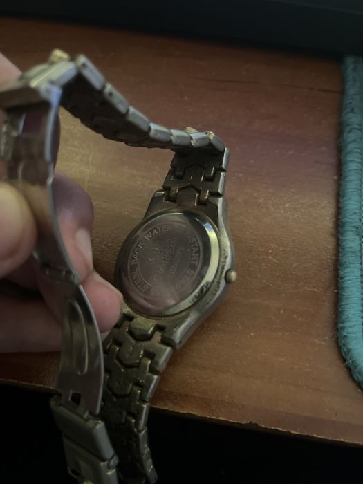 Ceas OMEGA quartz – stare bună, NECONFIRMAT funcțional