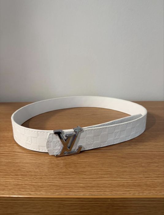 Curea Louis Vuitton Albă