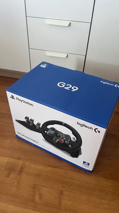 Продавам нов геймърски волан Logitech G29 Driving Force – PC / PlayStation (USB)