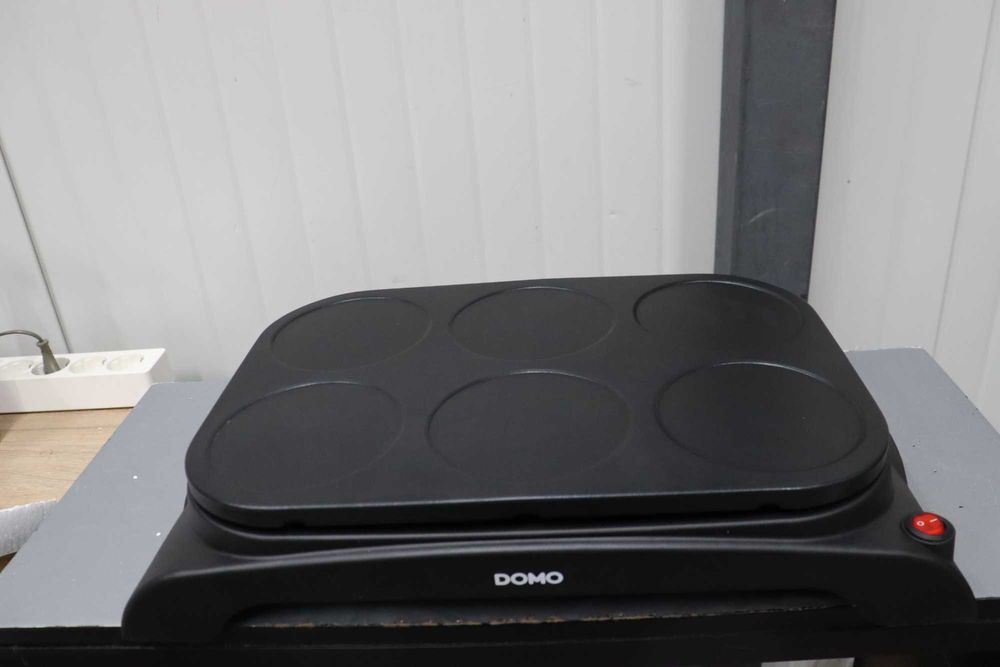 Domo DO8709P Уред за печене на палачинки, 1000W, [Енергиен клас A]