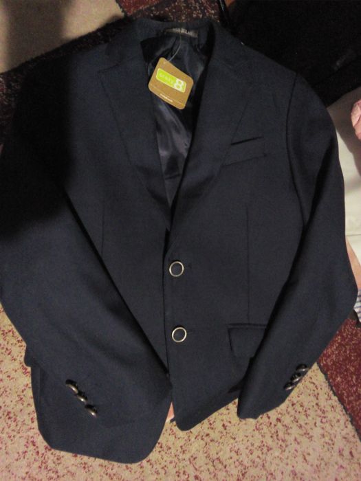 Куртки от 2500, пиджаки 3000 Новые