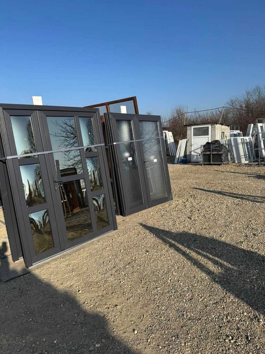 Usi geamuri termopan noi culoare gri antracit de la 400 lei