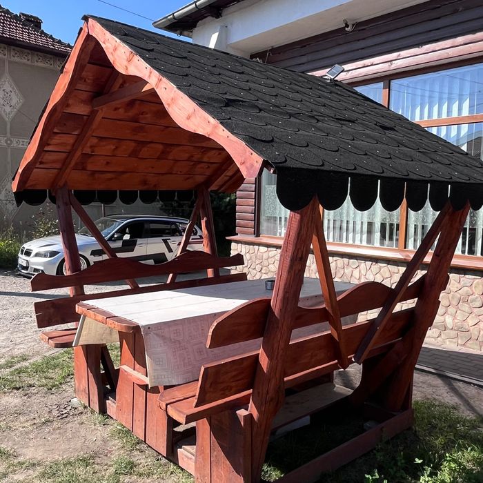 Foișor de lemn pentru grădină