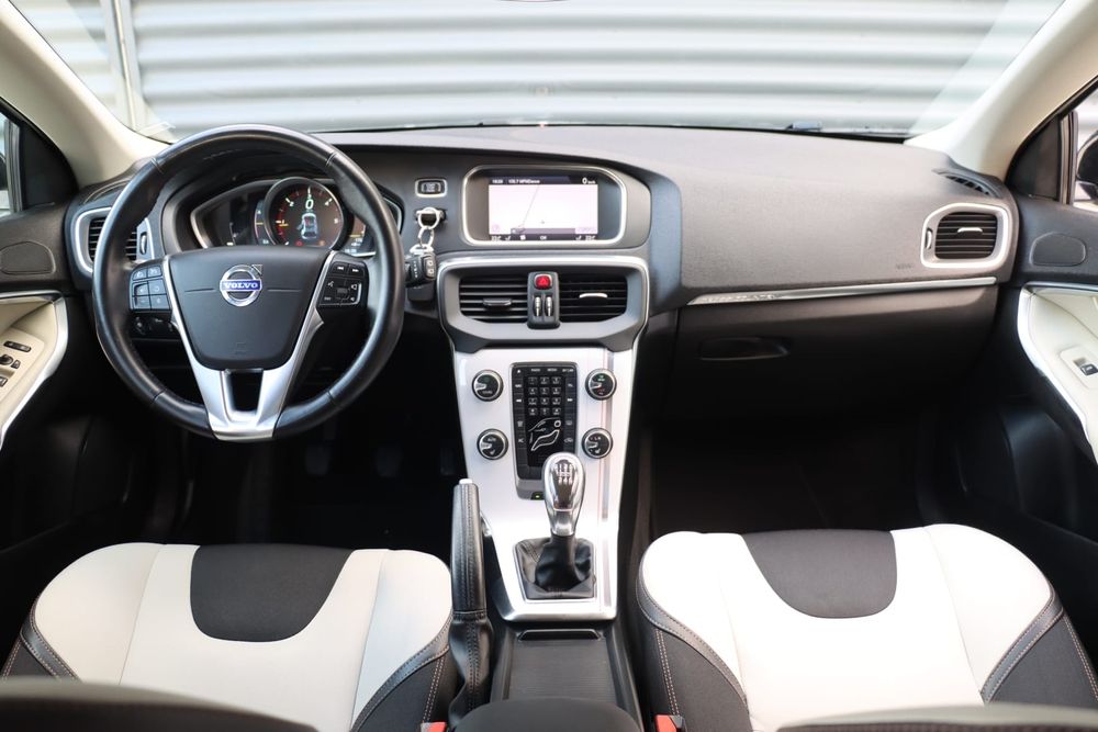 Volvo V40 Cross Country 1.6 Hdi