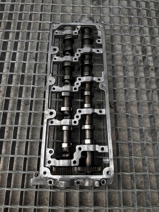 Capac chiuloasa Vw Crafter 2.0 TDI cod 03l103286A an 2007 - 2012 VW T5 Vw Golf 6 Vw Tiguan 5N