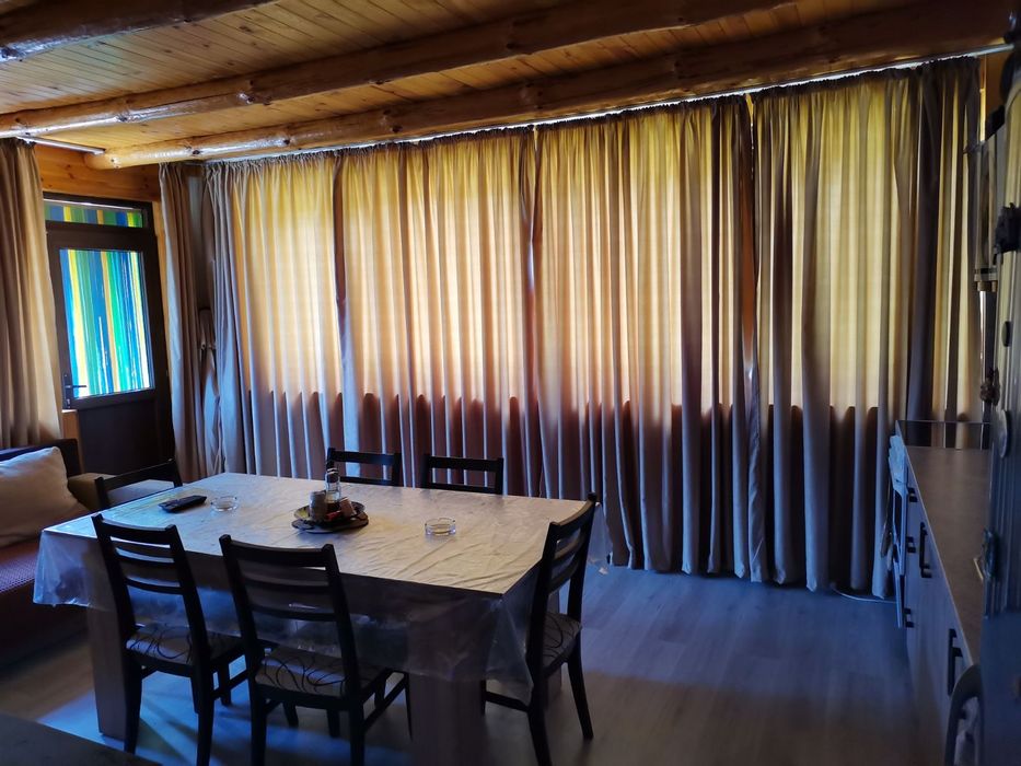 Продавам  три къщи в Сини връх - Чотрова  махала