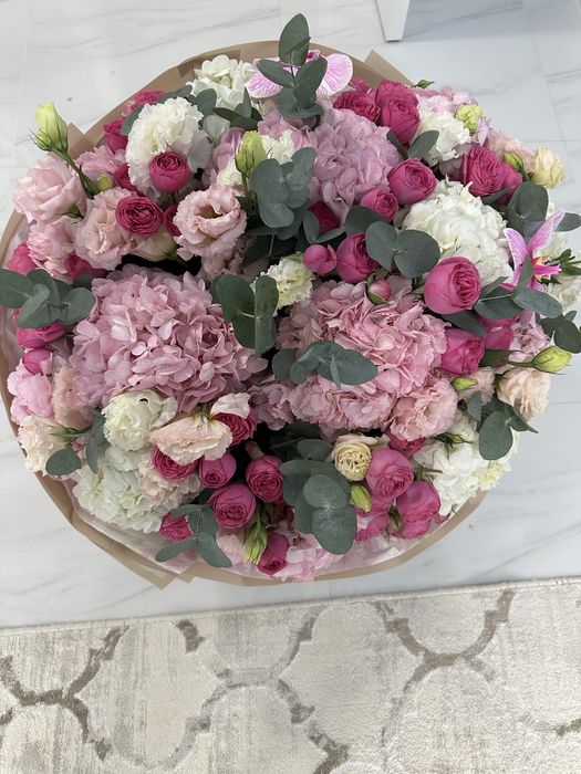 Продам цветы свежие большие