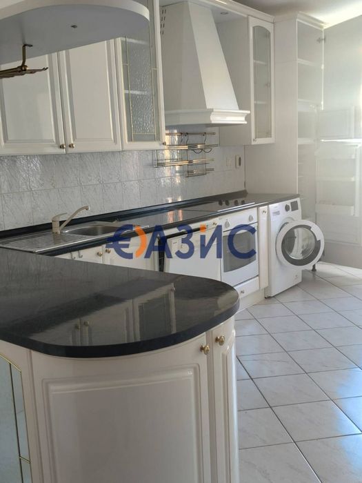 Продава се Четиристаен апартамент в Свети Влас - 160 кв.м за 478 €/кв.м - Снимка #1